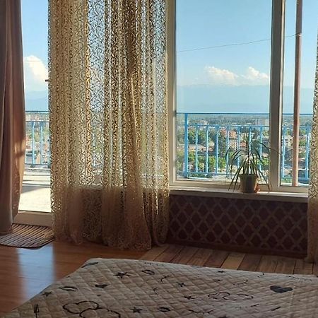 Panorama In Kutaisi Hostel Luaran gambar